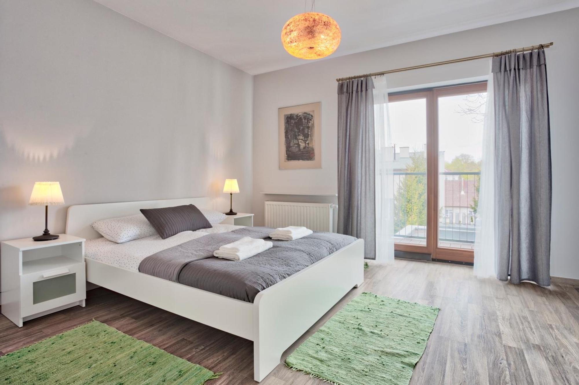 Family Apartment By Tyzenhauz คราคูฟ ภายนอก รูปภาพ