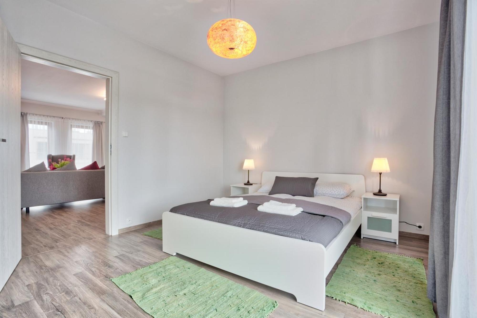 Family Apartment By Tyzenhauz คราคูฟ ภายนอก รูปภาพ